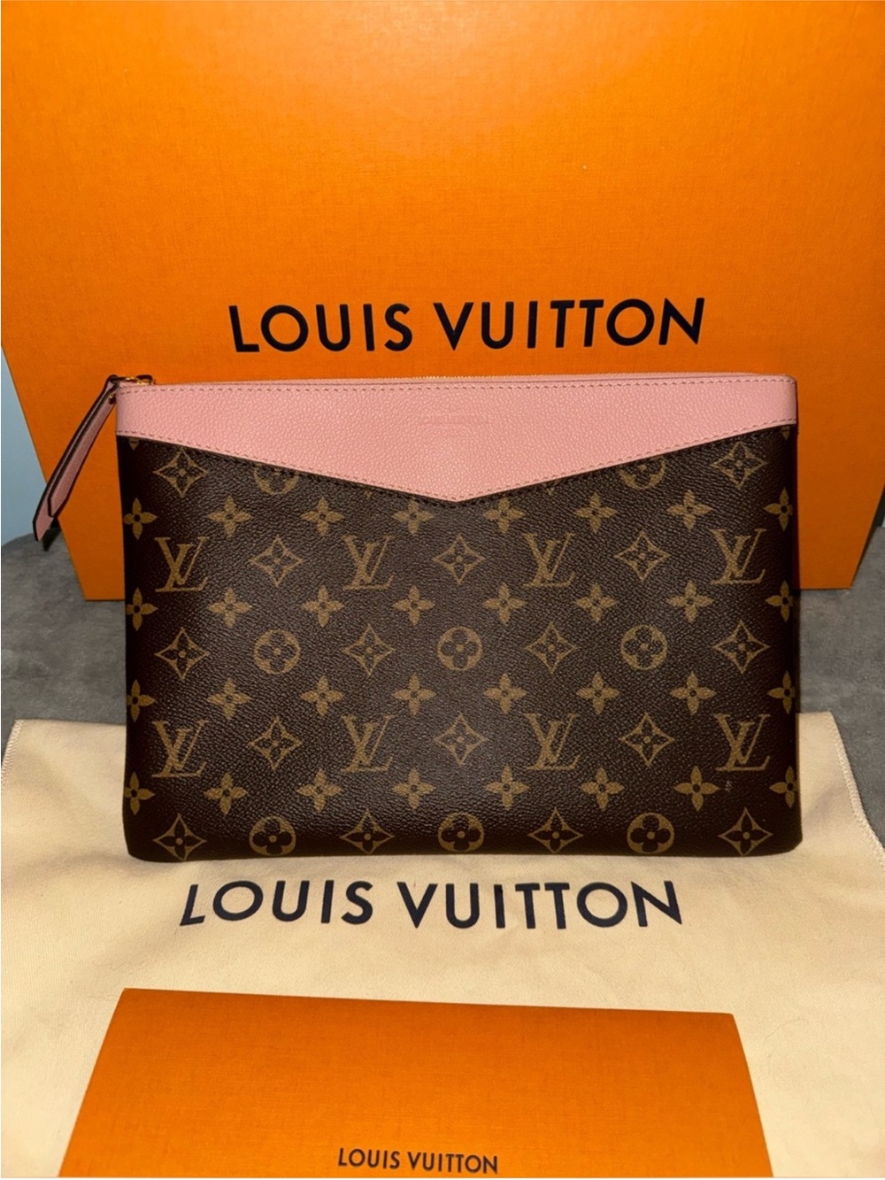 Louis Vuitton Monogram Daily Pouch in Rose Poudre Trim